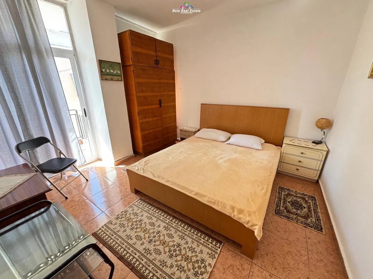 Apartament me Qera 1+1 Tek Komuna e Parisit (ID B2101561) Tirane