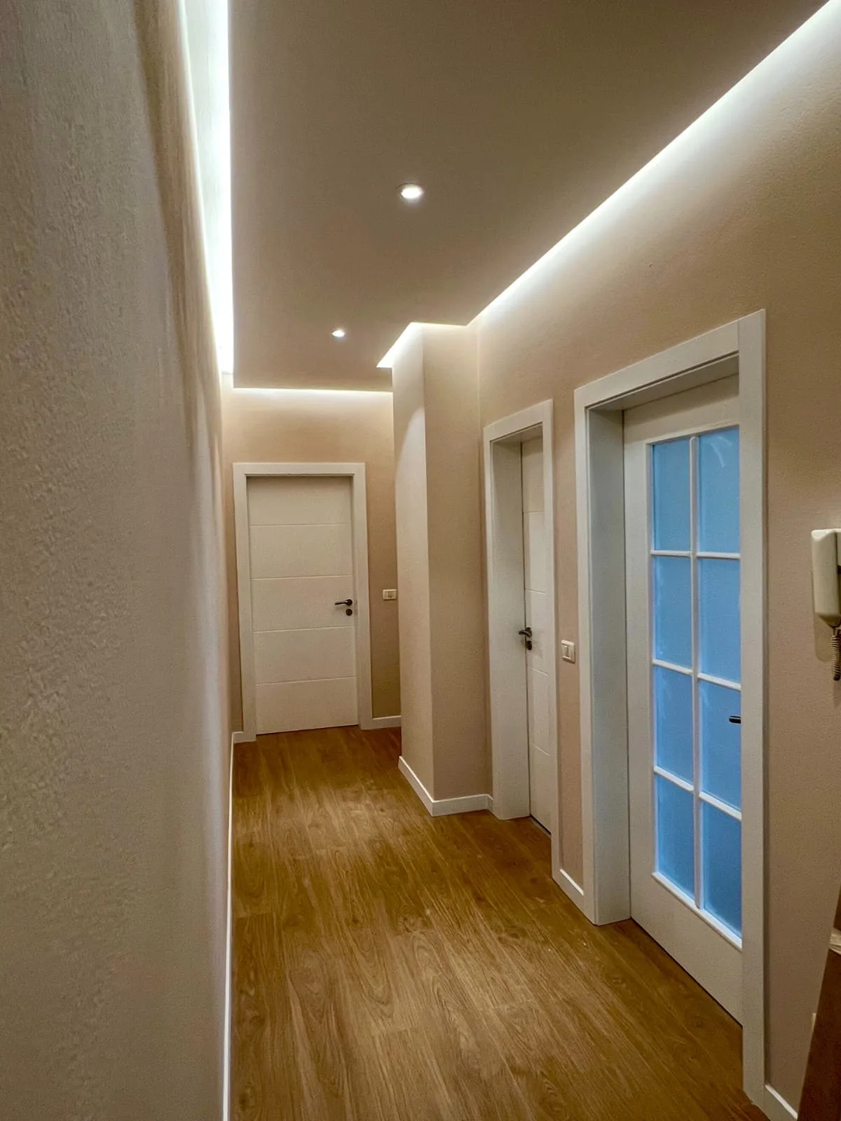 Apartament Me Qera 1+1 Tek Ish Tregu Elektrik (ID B2101131) Tirane.