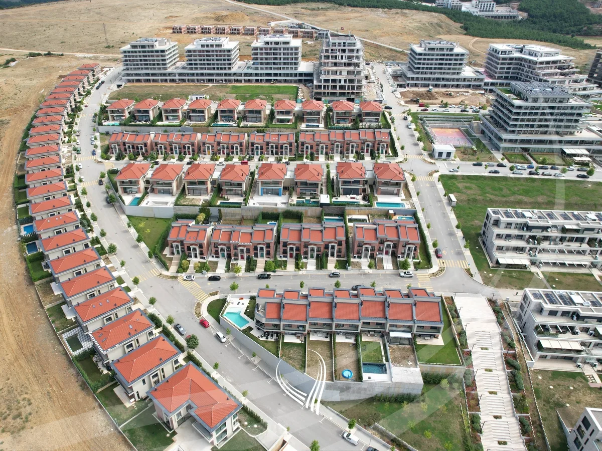 Banesë me 2 dhoma gjumi me qira në lagjen Marigona Hill