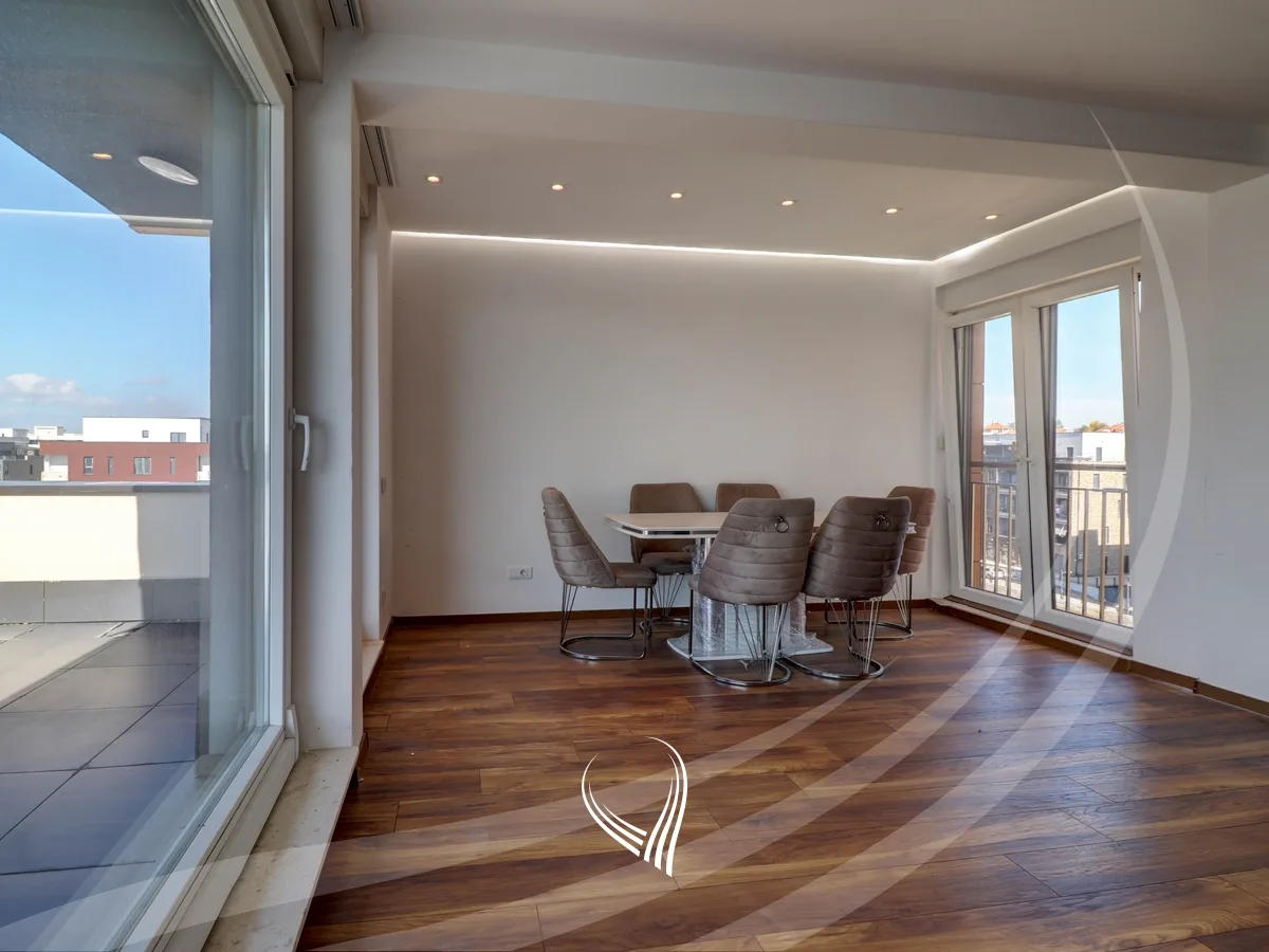 Penthouse me 3 dhoma gjumi me qira në lagjen Arbëria-Dragodan