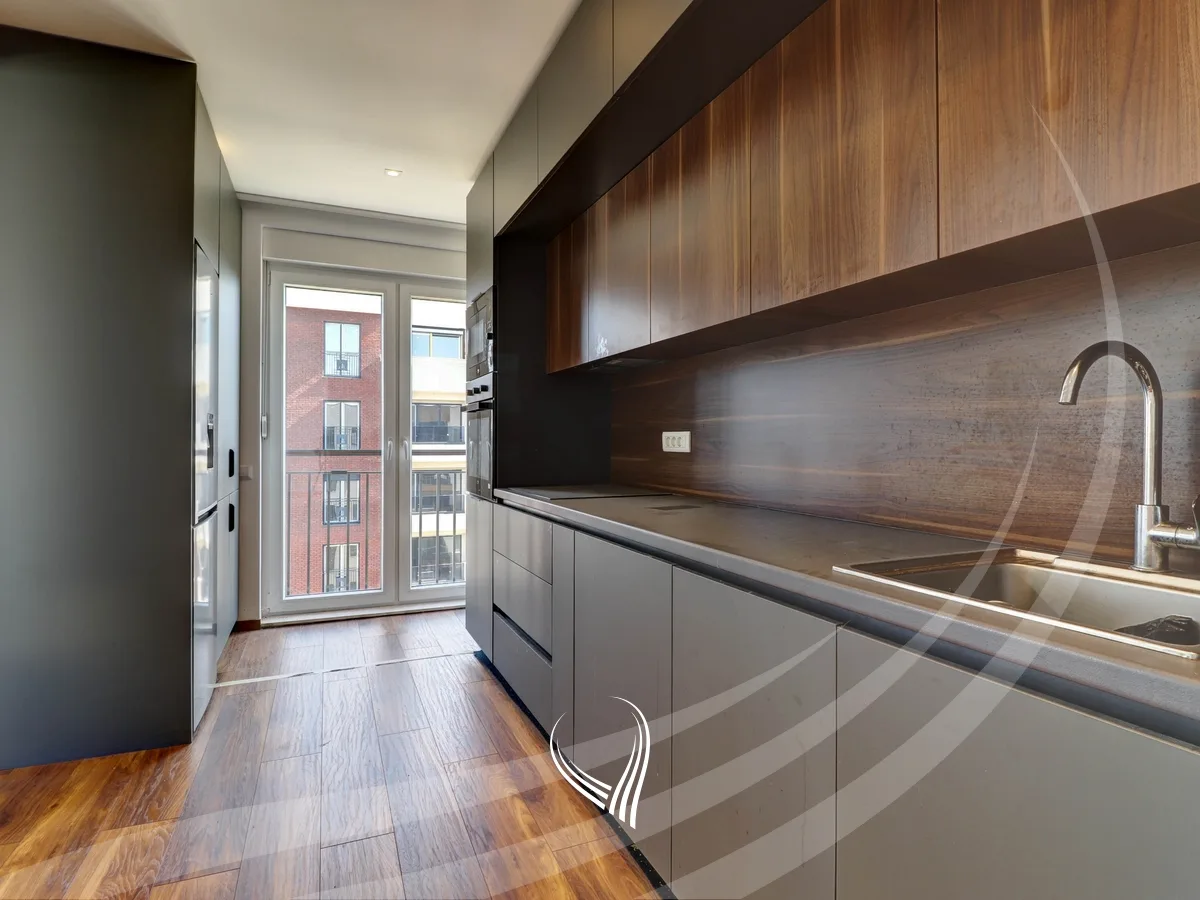 Penthouse me 3 dhoma gjumi me qira në lagjen Arbëria-Dragodan
