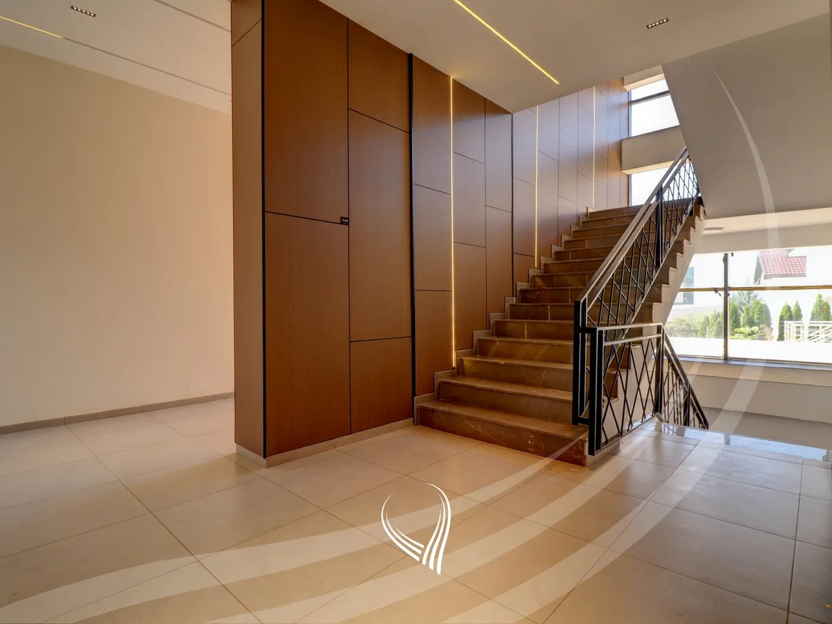 Penthouse me 3 dhoma gjumi me qira në lagjen Arbëria-Dragodan