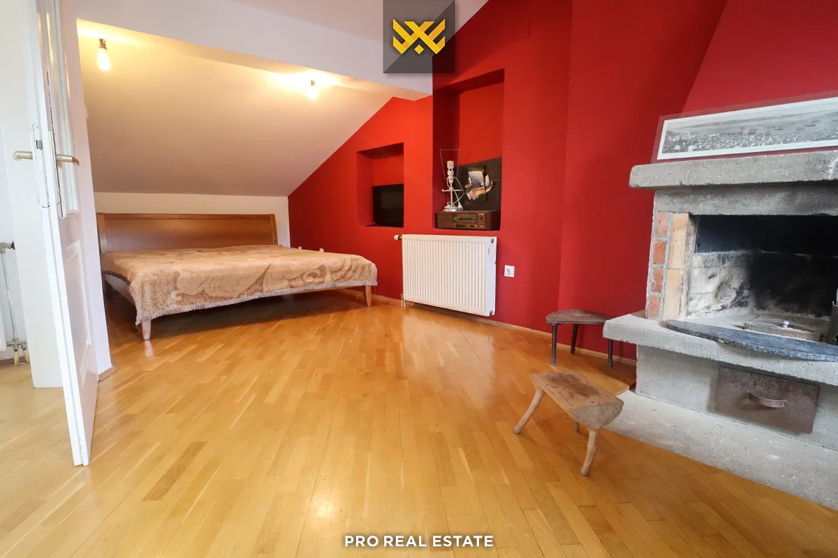 Shtëpi 250m² me #QIRA në Sofali