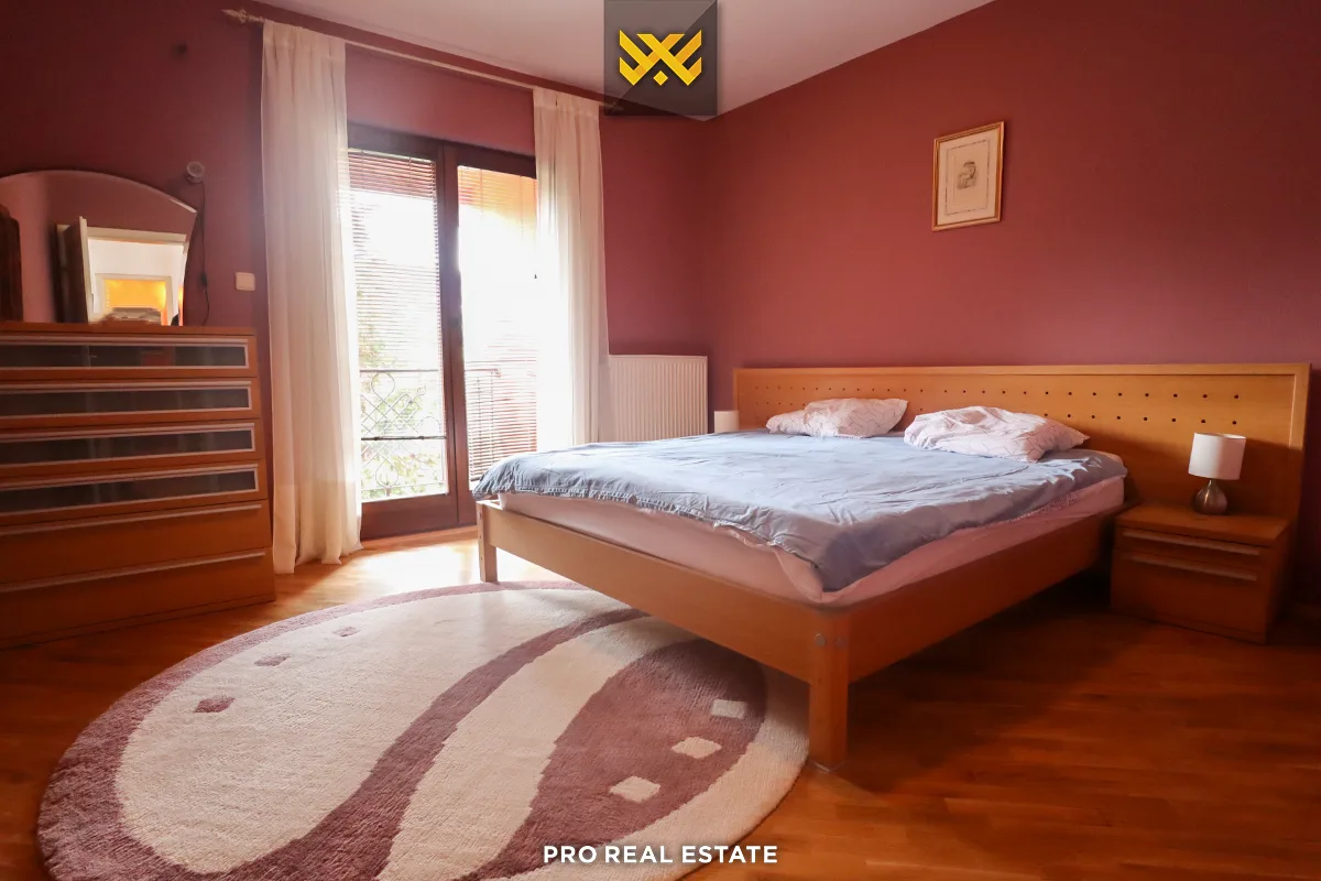 Shtëpi 250m² me #QIRA në Sofali