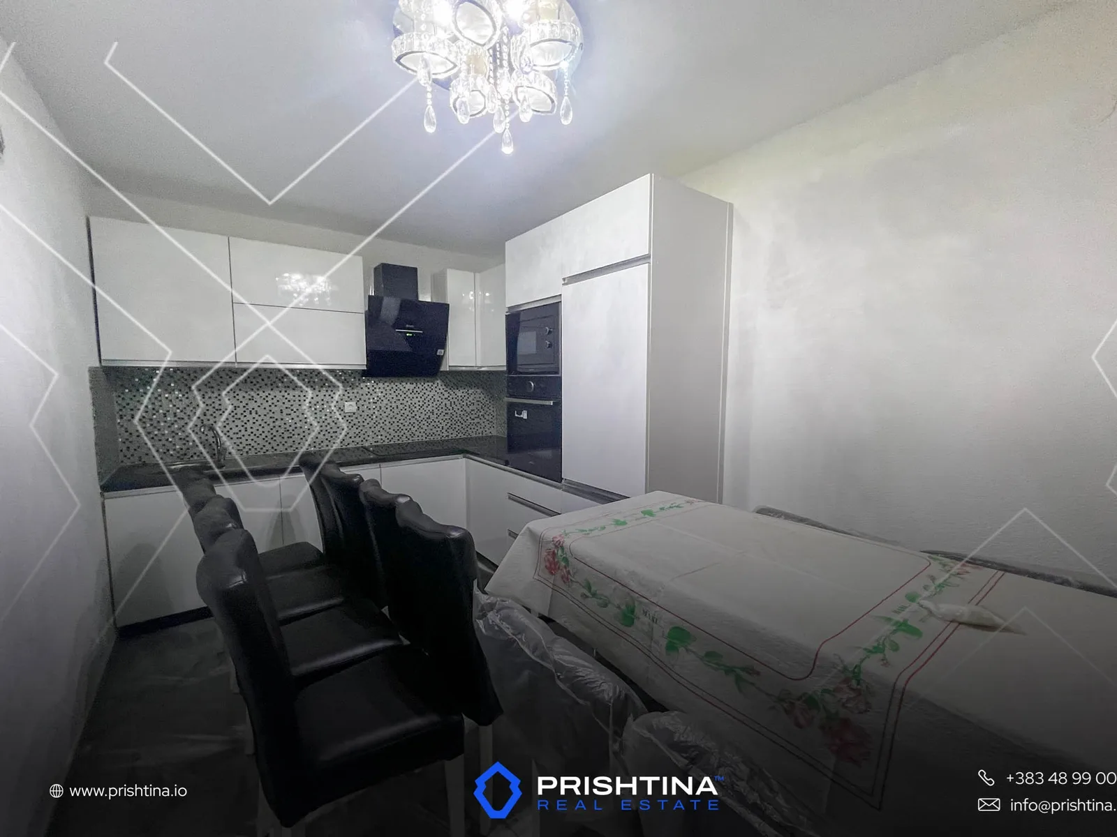 Shtepi ne #shitje 250m2 ne Pejë 🏡✨