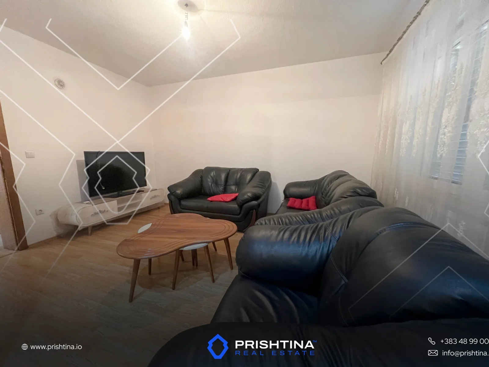 Shtepi ne #shitje 250m2 ne Pejë 🏡✨
