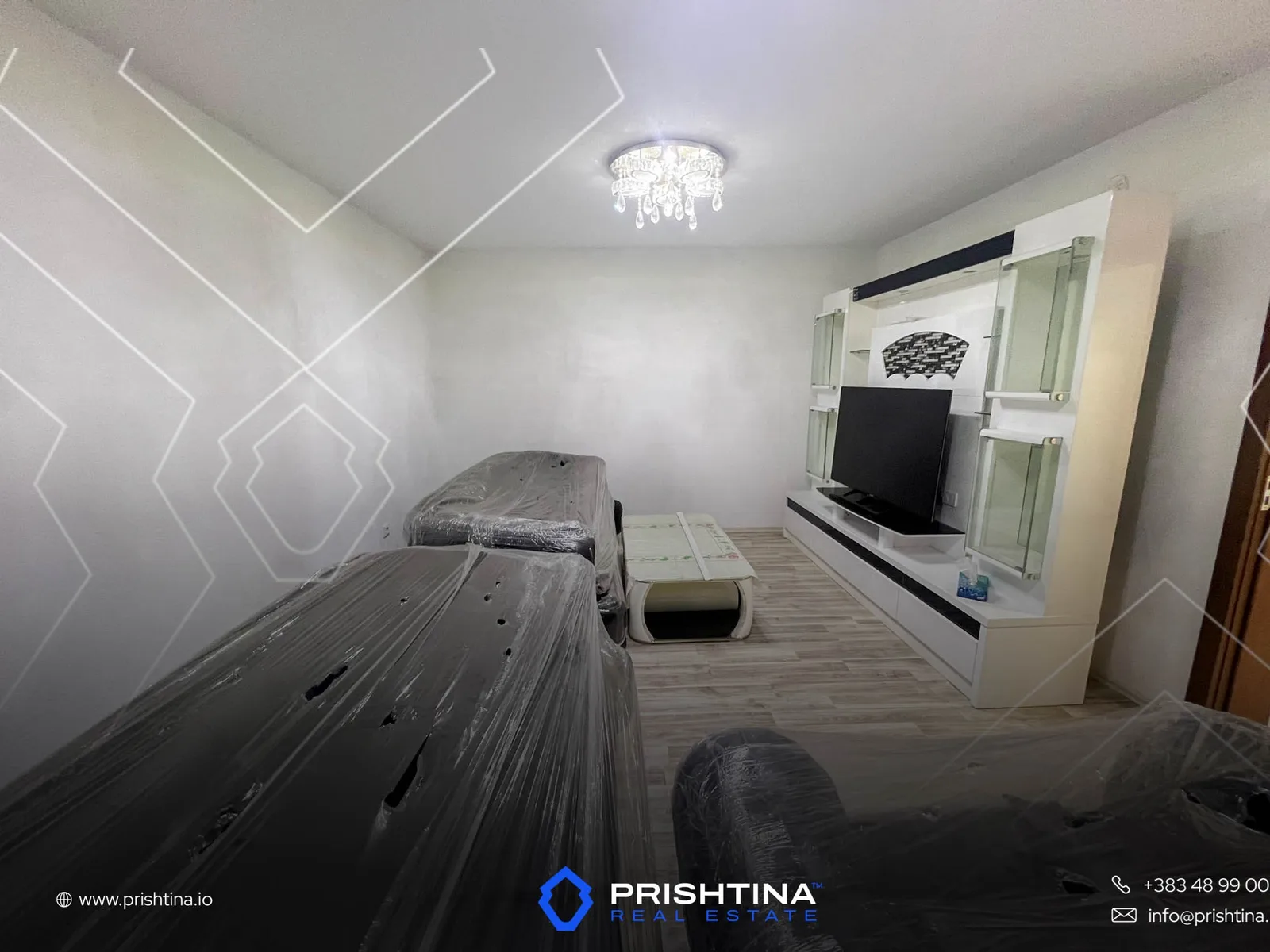 Shtepi ne #shitje 250m2 ne Pejë 🏡✨