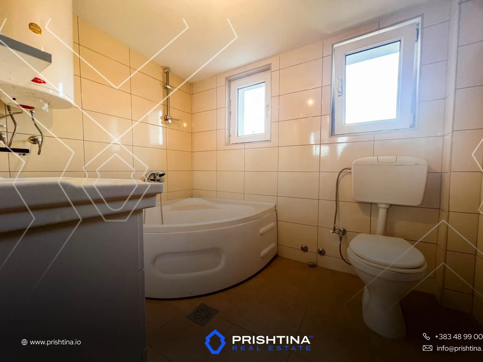 Shtepi ne #shitje 250m2 ne Pejë 🏡✨