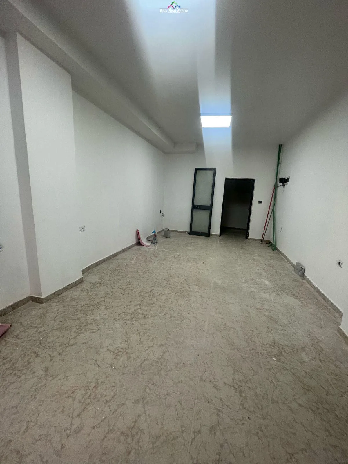 Dyqan Me Qera Ish Tregu Elektrik (ID BD21694)Tirane