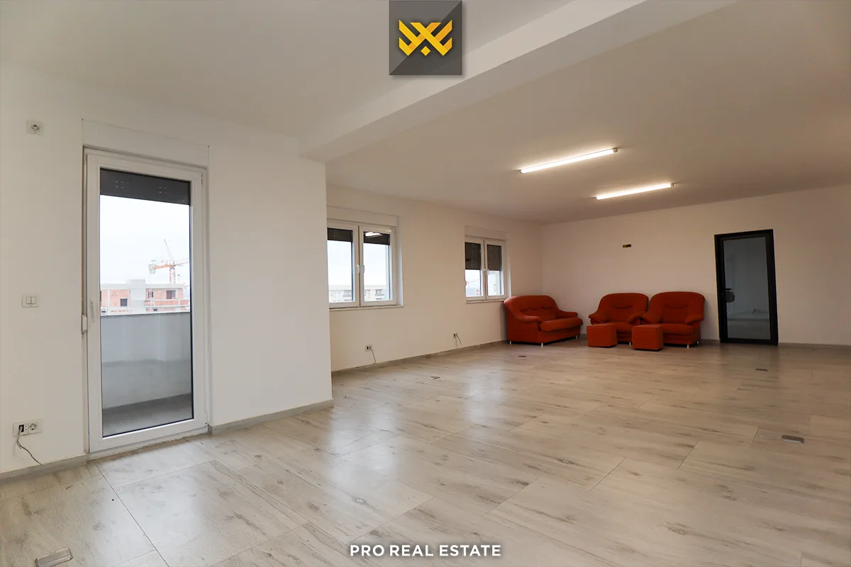 Penthouse / Zyrë 150m² me #QIRA në Fushë Kosovë