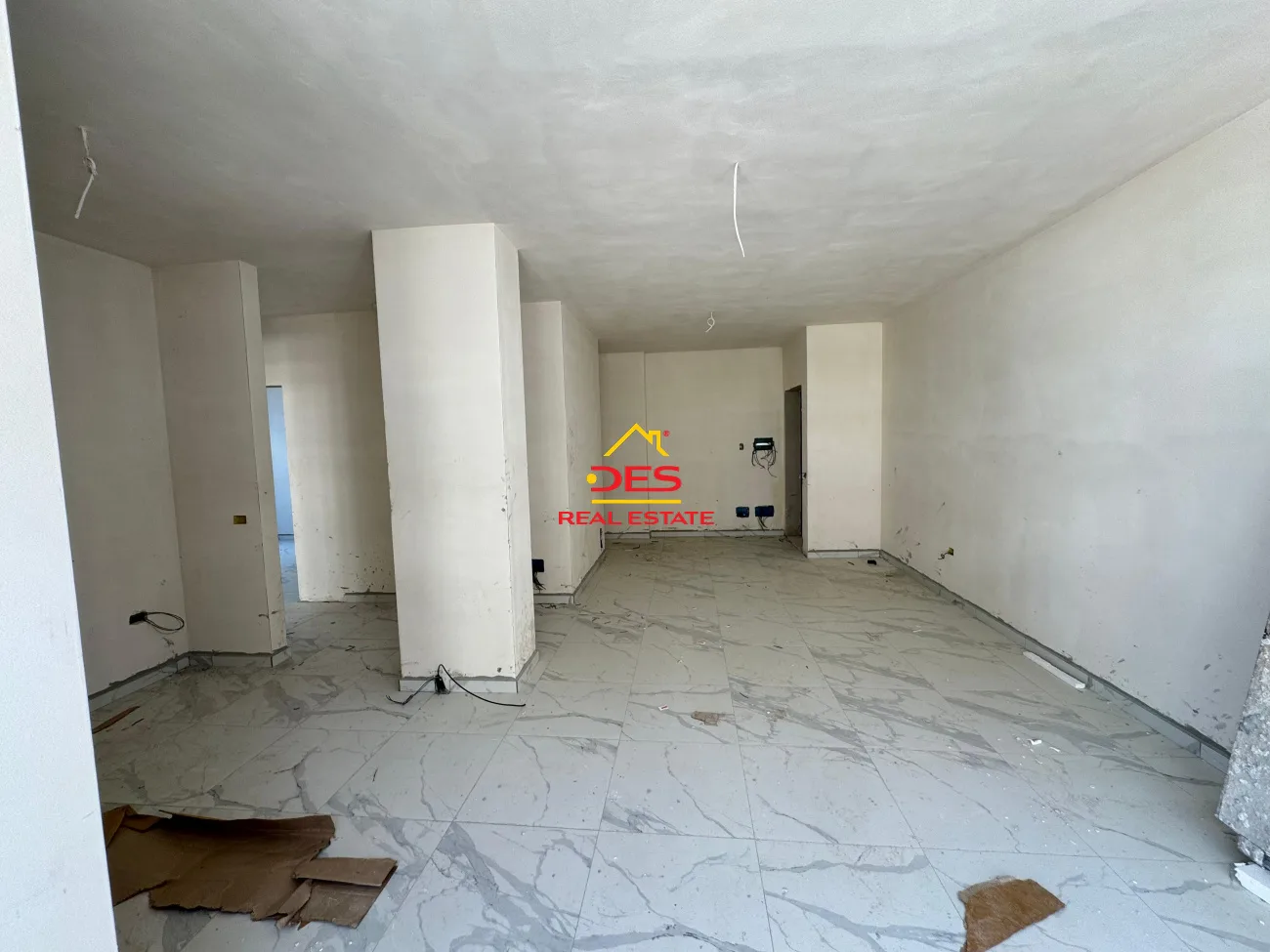 Shite apartament 2+1+2 në kompleksin më të ri në orikum.