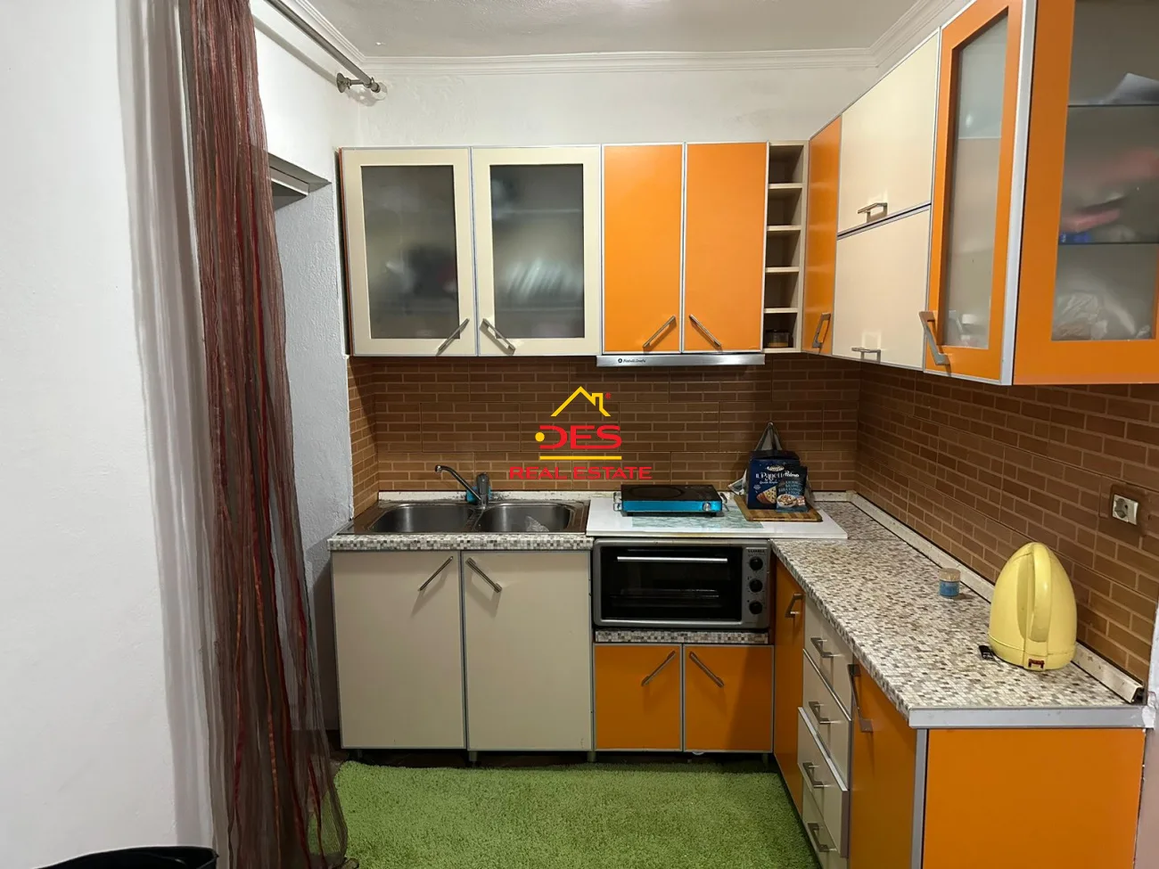 Shitet apartament 1+1 në lagjen ‘haxhias’ elbasan.