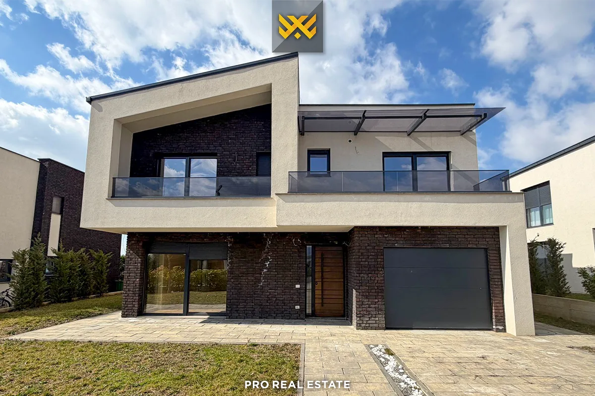 Shtëpi 245m² për #SHITJE në Lagjen Priam Village