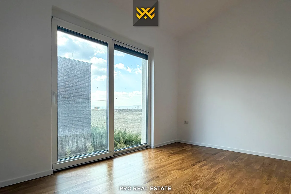 Shtëpi 245m² për #SHITJE në Lagjen Priam Village