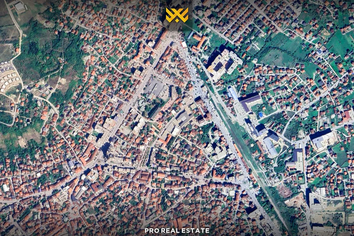 Lokal 78m² për #SHITJE në Pejë.
