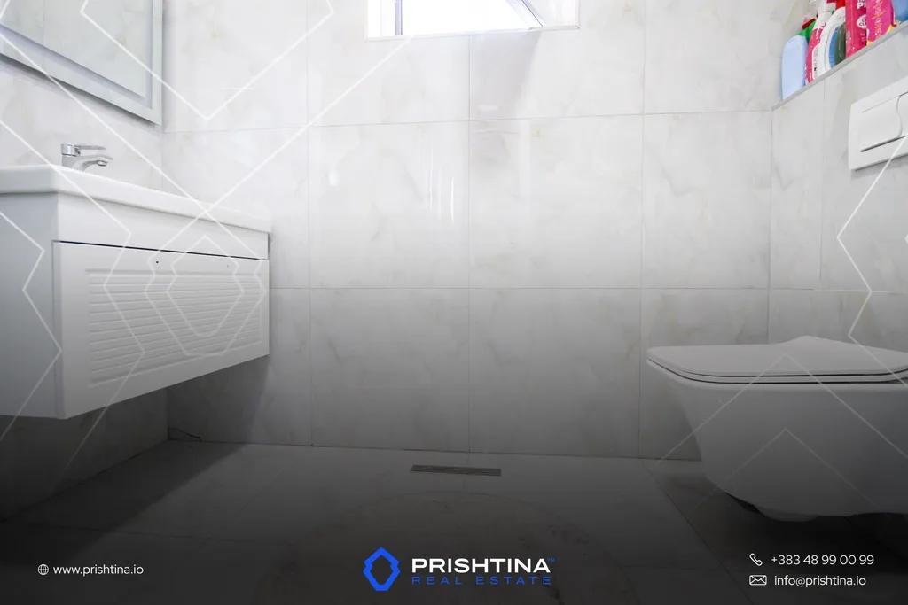 Shtëpi me qira 280m² në Dragodan