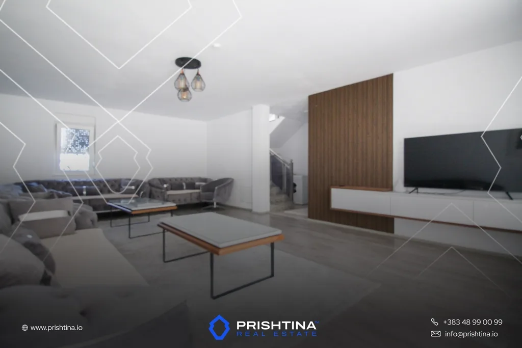 Shtëpi me qira 280m² në Dragodan