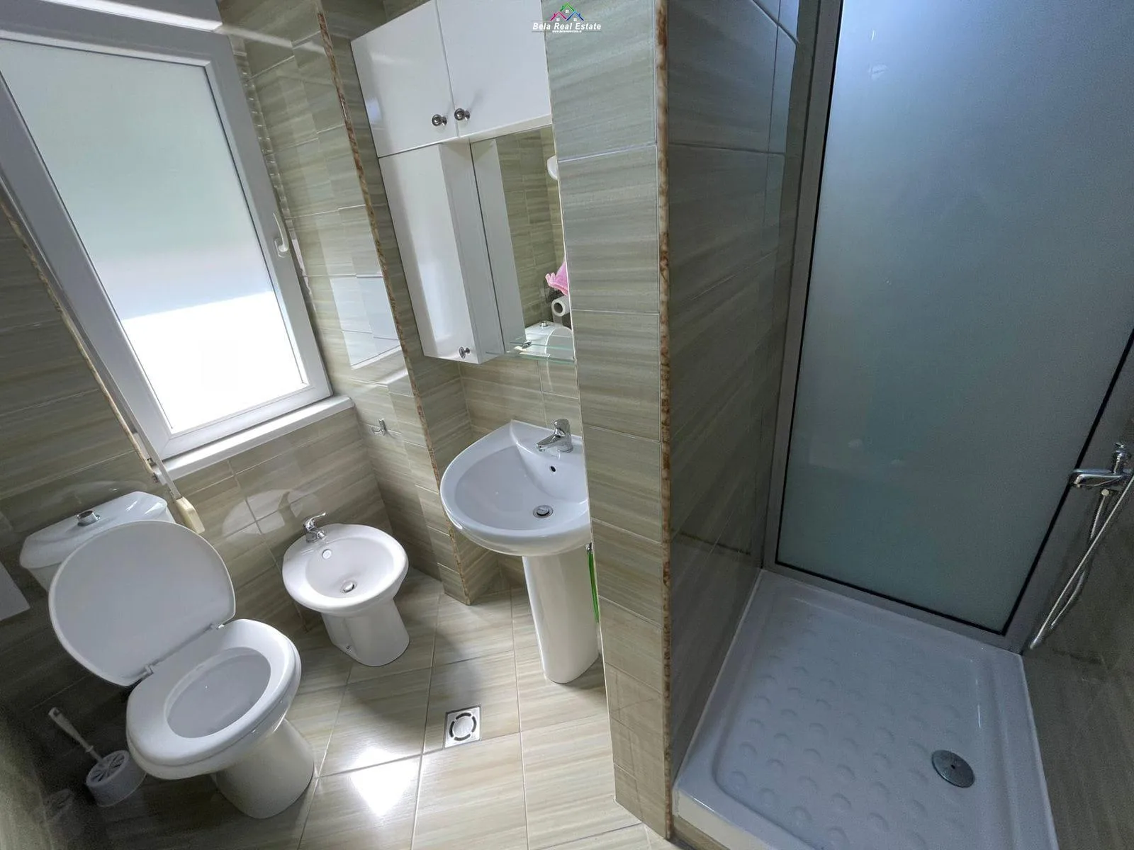 Apartament Me Qera 2+1 Tek 21 Dhjetori (ID B2201499) Tirane