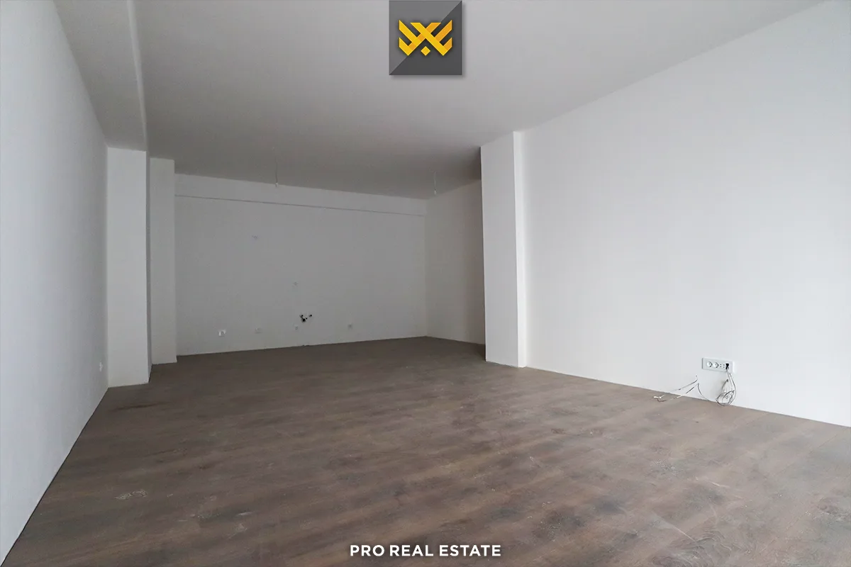 Banesë / Zyrë 99.8m² me #QIRA në Lakrishtë