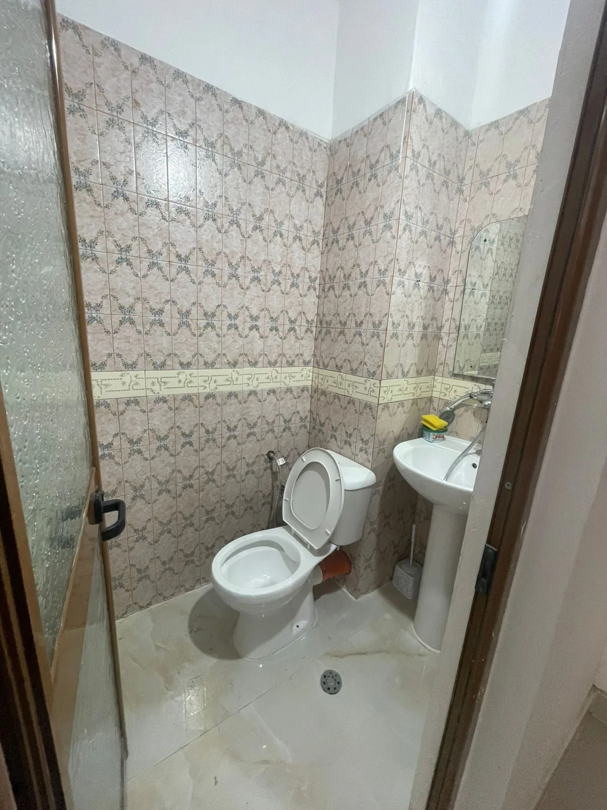 Dyqan Me Qera Tek Myslm Shyri (ID BD21707) Tirane