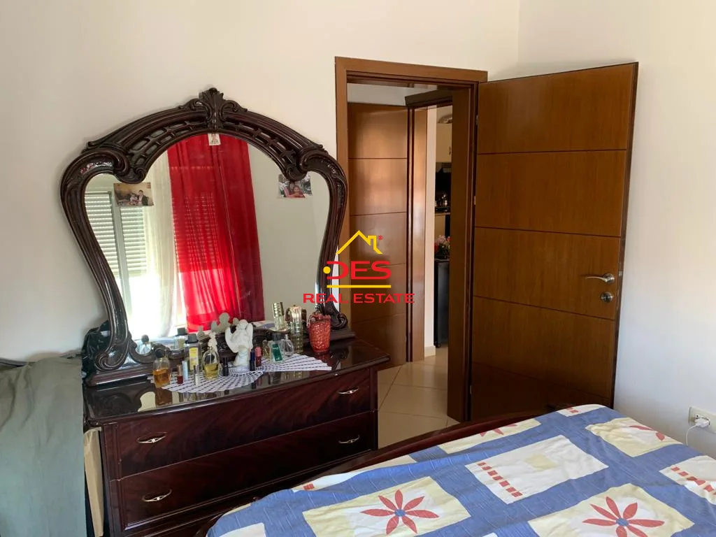 Shitet apartament 2+1 i mobiluar në qytetin e elbasanit.