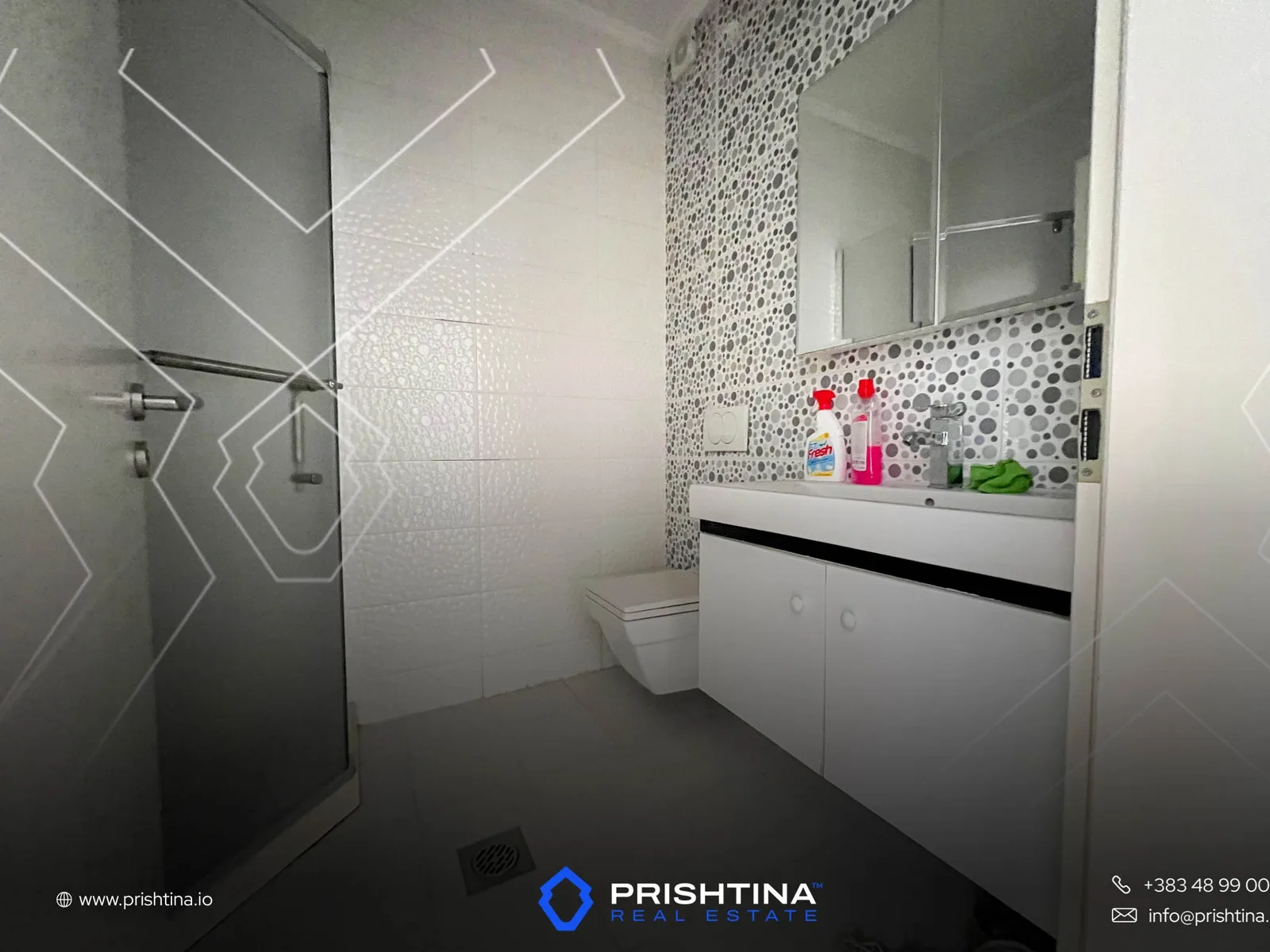 Banesë në #shitje në Lagjen e Spitalit 98m² 🏠✨