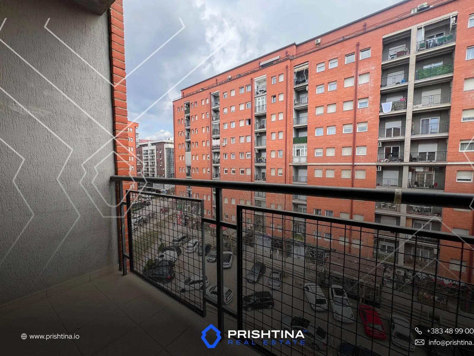 Banesë në #shitje në Lagjen e Spitalit 98m² 🏠✨