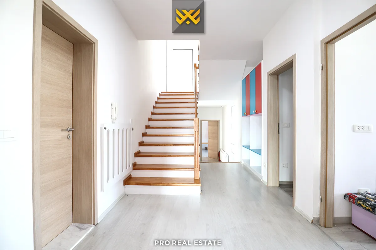 Shtëpi 400m² me #QIRA në Emshir