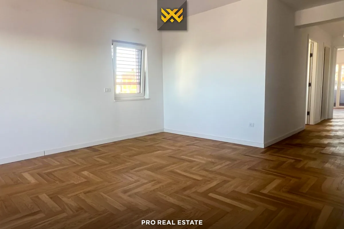 Banesë / Zyrë 97m² me #QIRA në Lagjen e Muhaxherëve