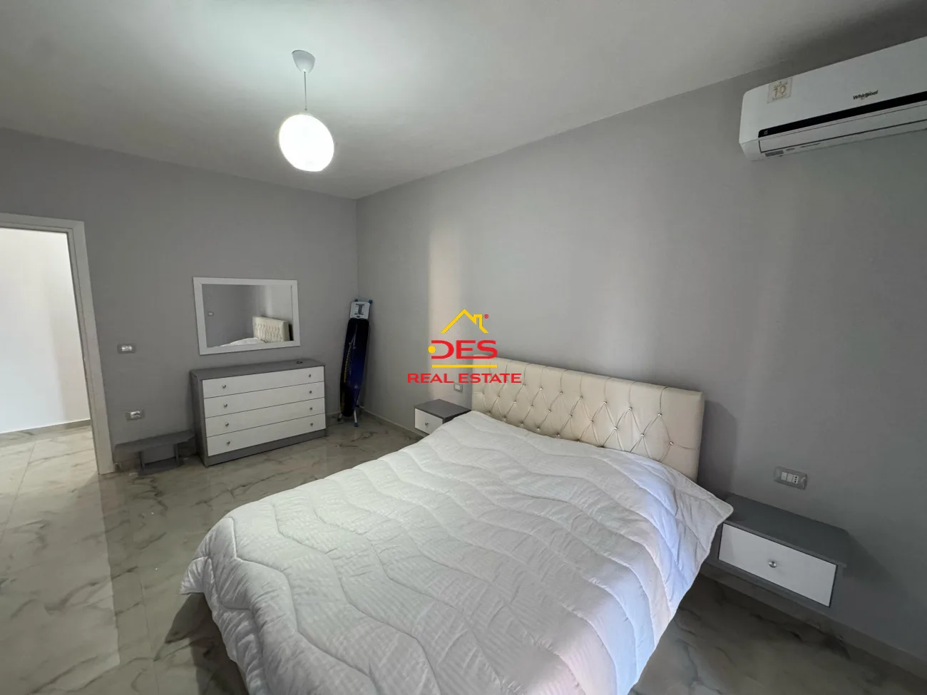 Jepet me qira apartament 2+1 pranë bolv-oil ,vlorë.