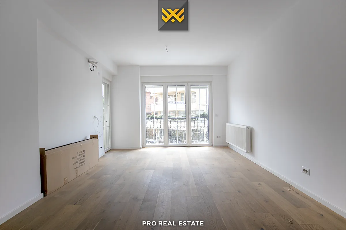 Banesë / Zyrë 92m² me #QIRA në Aktash.