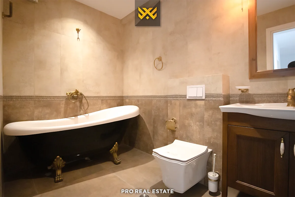 Banesë / Zyrë 92m² me #QIRA në Aktash.