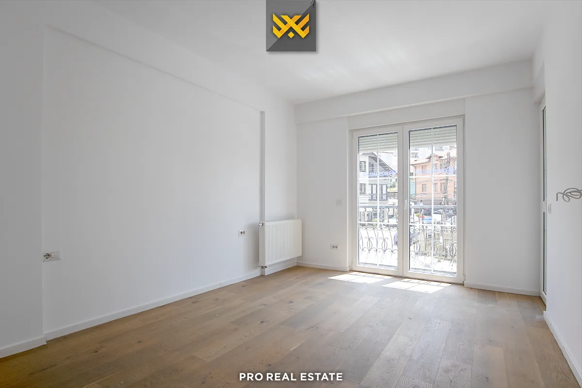 Banesë / Zyrë 92m² me #QIRA në Aktash.
