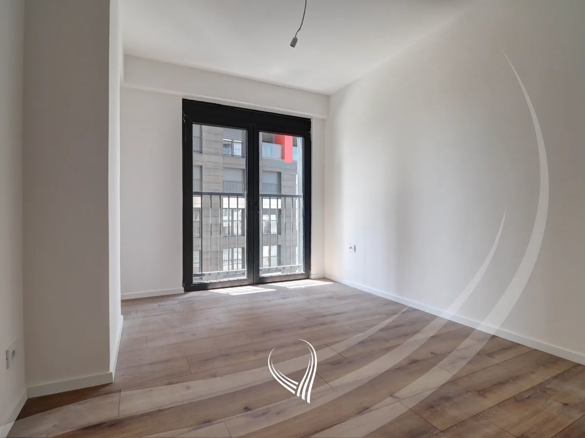 Zyre me 3 dhoma pune me qira në lagjen Lakrishtë - Prime Residence 3