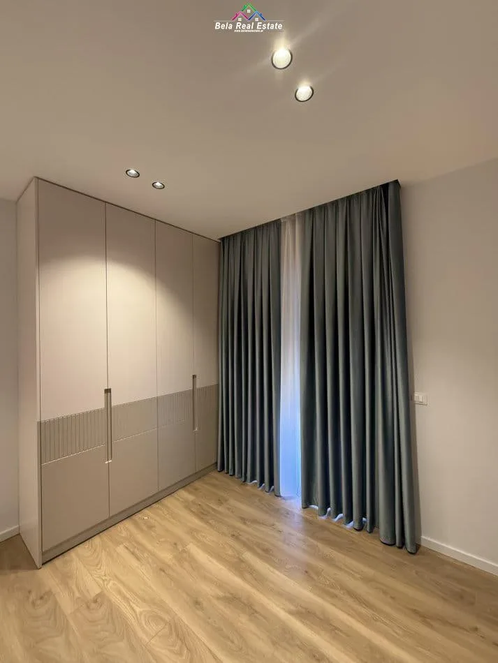 Apartament Me Qera 2+1 Tek Rruga 5 Maj (ID B2201529) Tirane