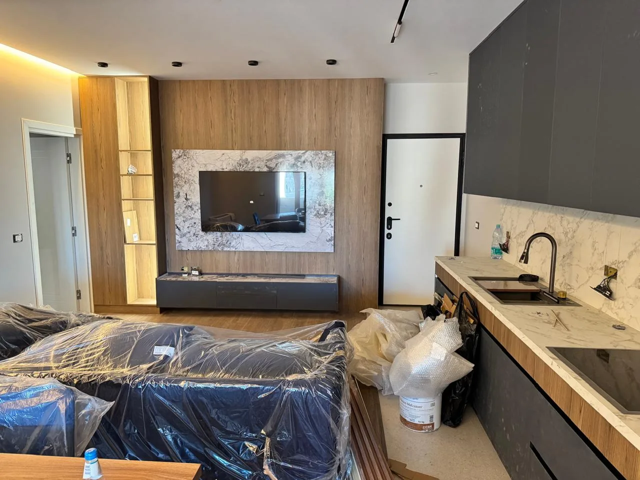Apartament Me Qera 2+1+2 Ne Qender (ID B2201362) Tirane