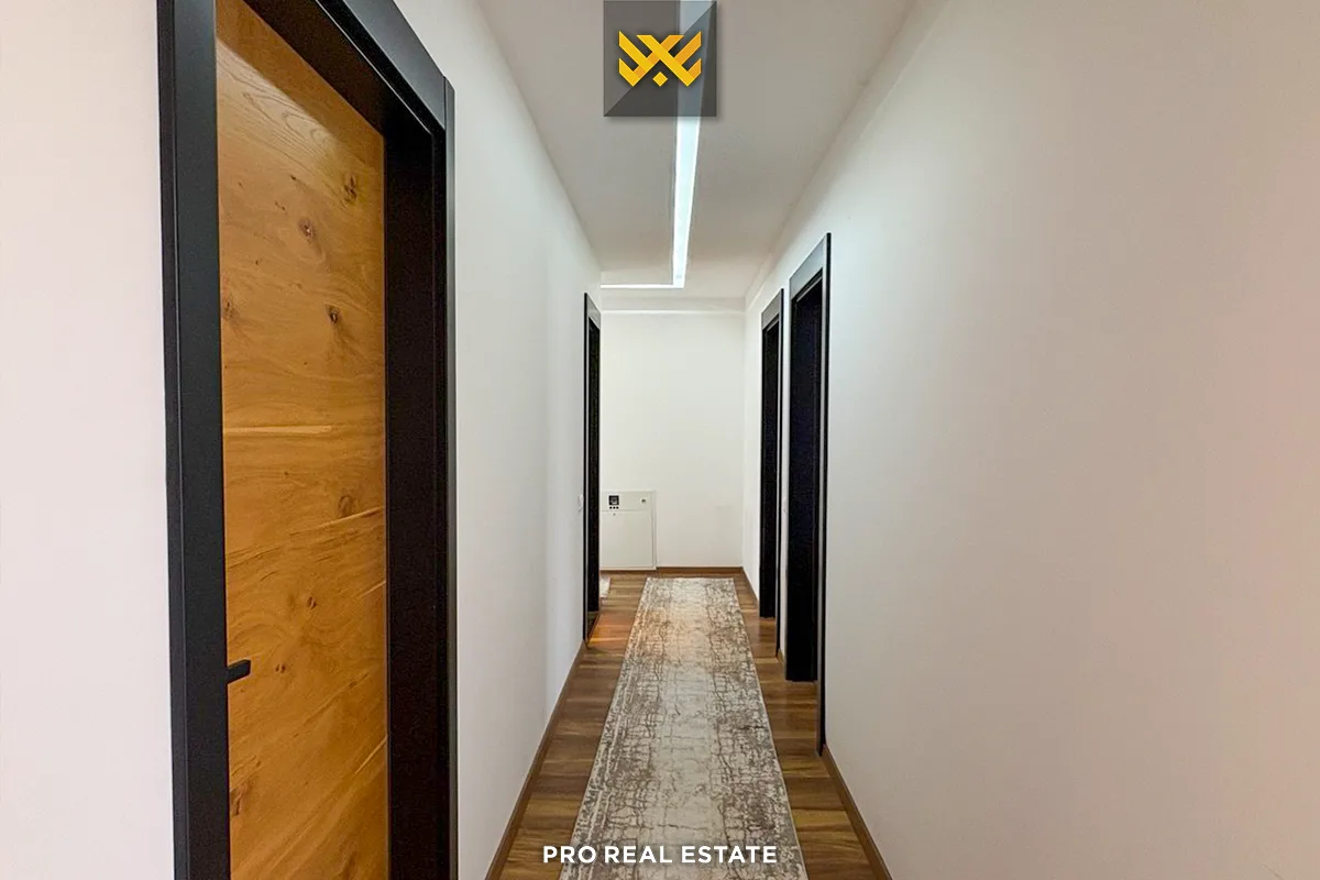 Banesë Penthouse 155m² + 70m² me #QIRA në Dragodan