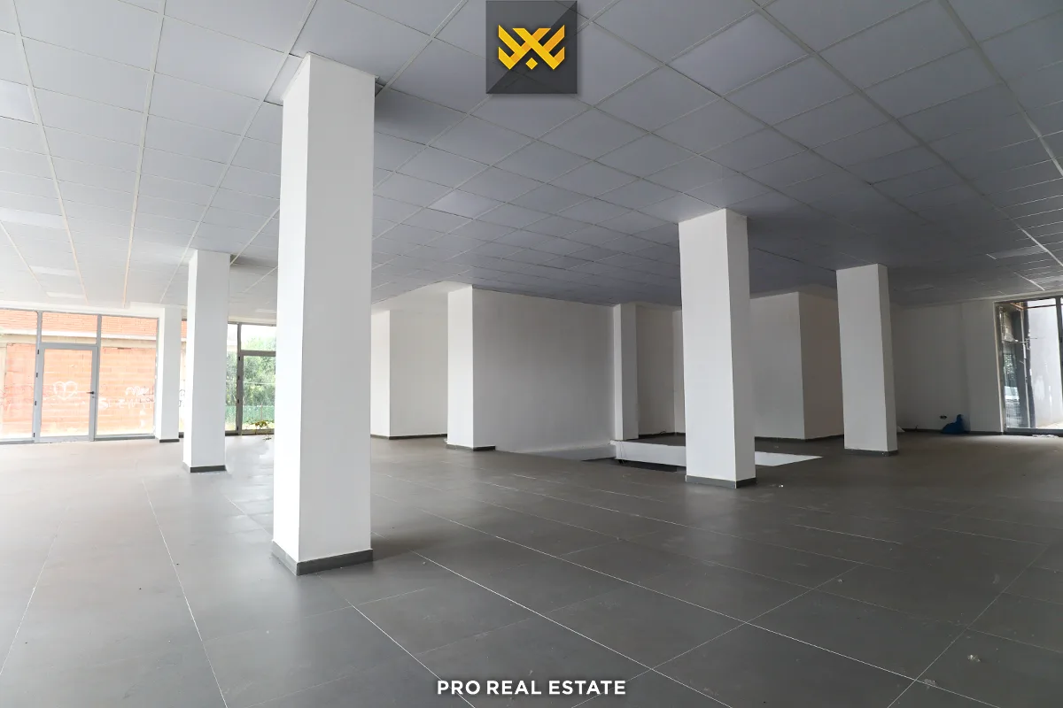 Lokal 393.23m² me #QIRA në Fushë Kosovë