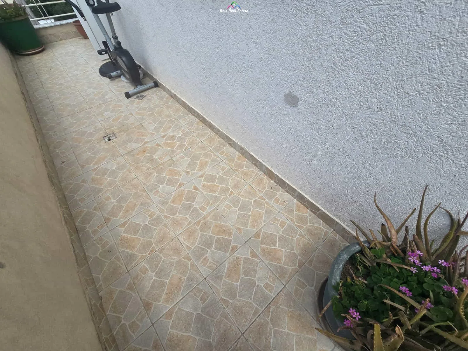 Apartament Me Qera 1+1 Tek Ish Tregu Elektrik (ID B211467) Tirane