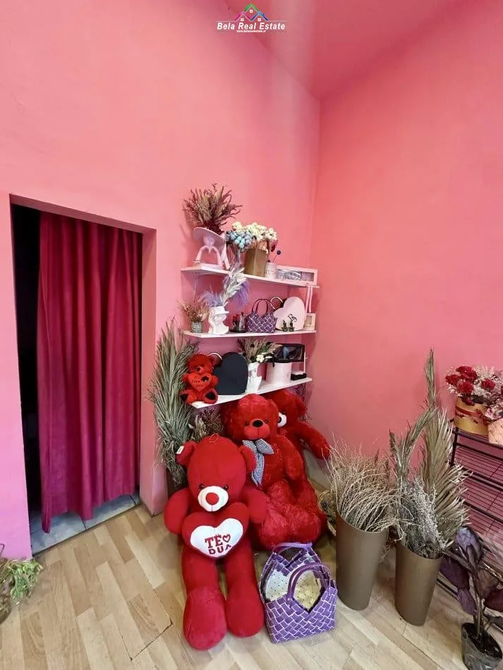 Shitet Biznes Dyqan Lulesh tek Selvia (ID BSHB147) Tirane