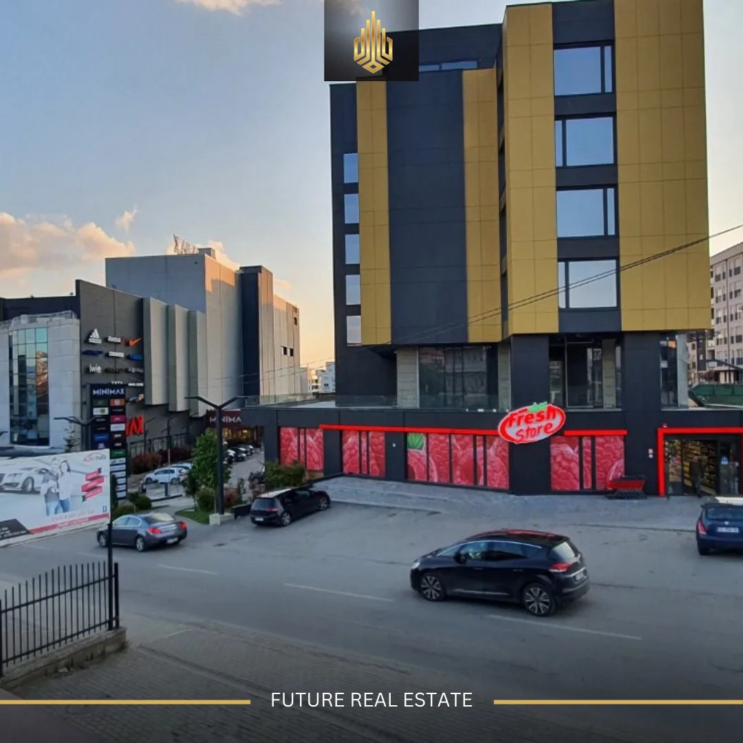 Lokal me QERA/140m²