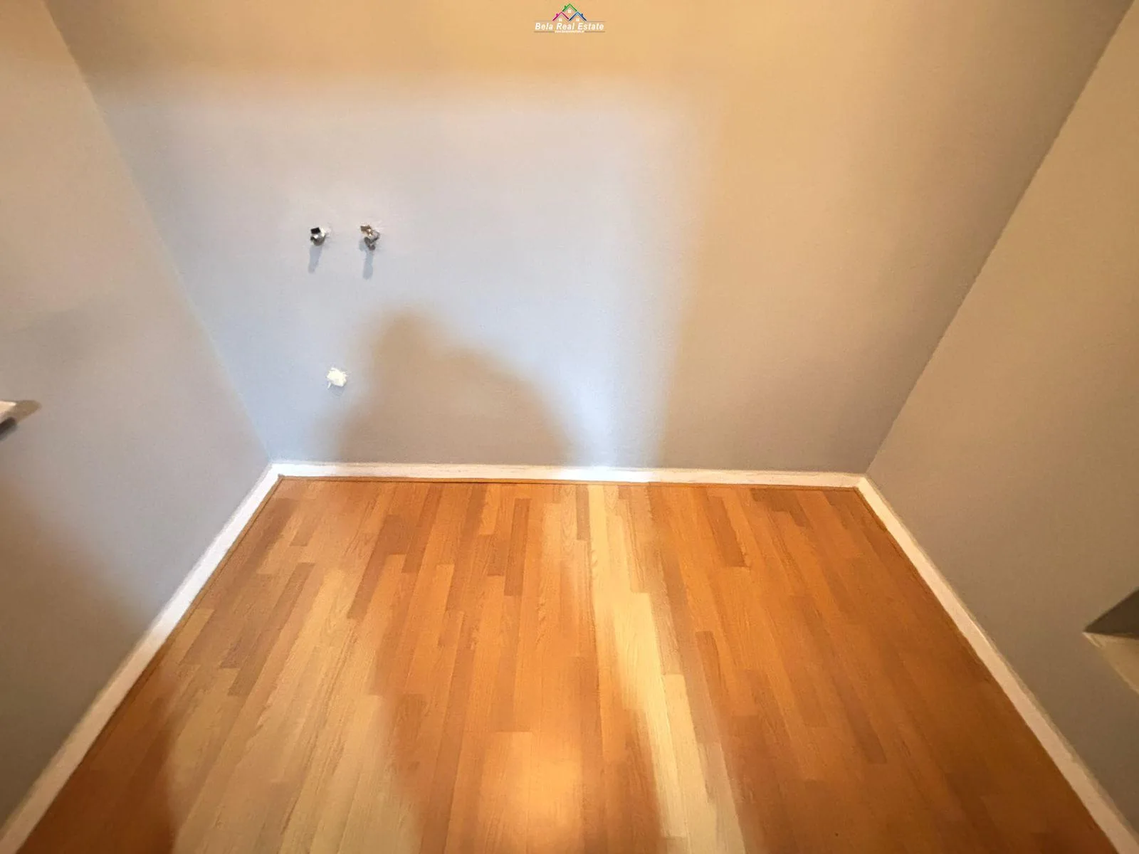 Dyqan Me Qera Tek 21 Dhjetori ( ID BD21818) Tirane