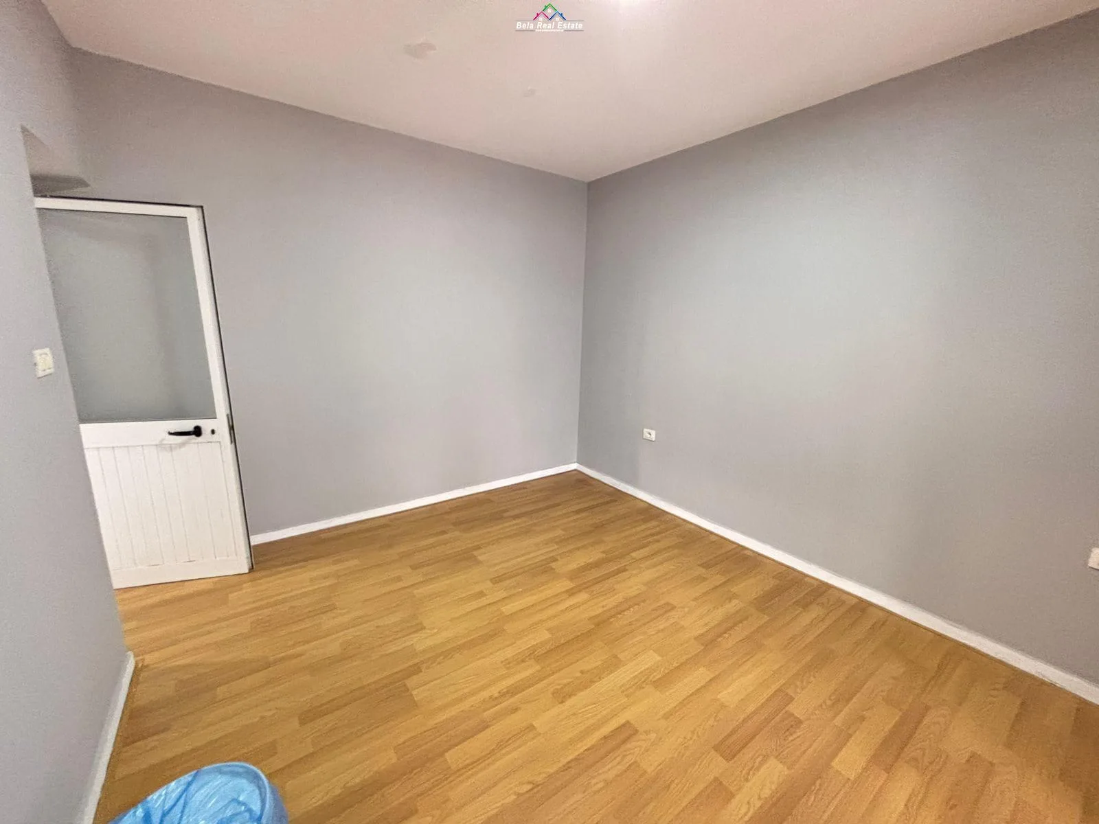 Dyqan Me Qera Tek 21 Dhjetori ( ID BD21818) Tirane