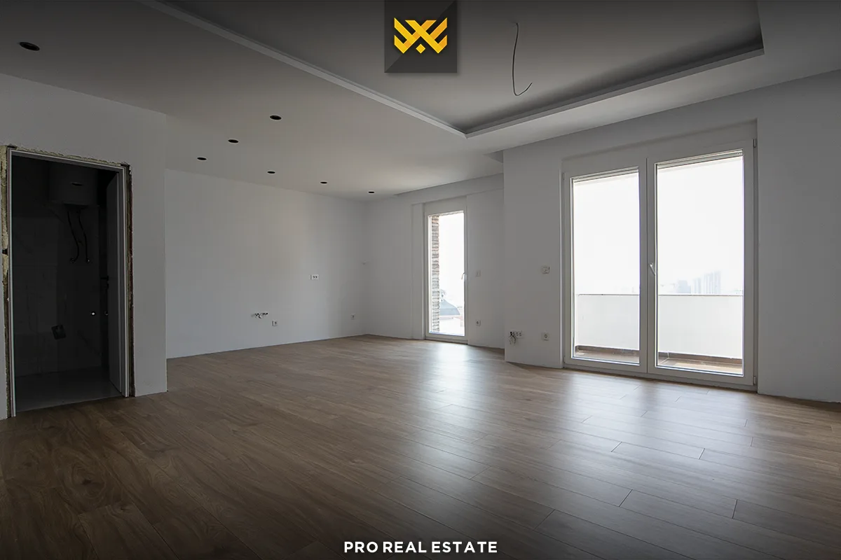 Banesë Penthouse 300m² +40m² me #QIRA në Lagjen e Muhaxherëve.