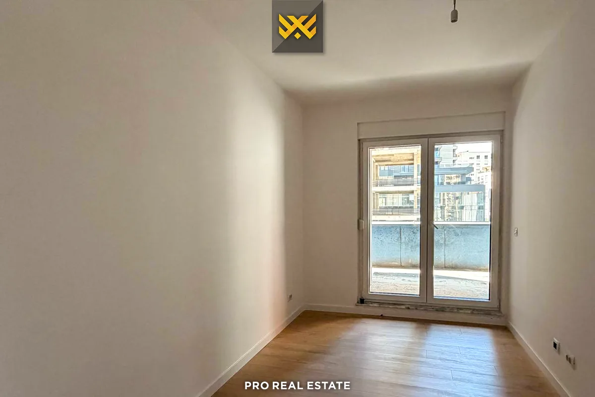 Banesë / Zyrë 150m² + 130m² me #QIRA në Lakrishtë