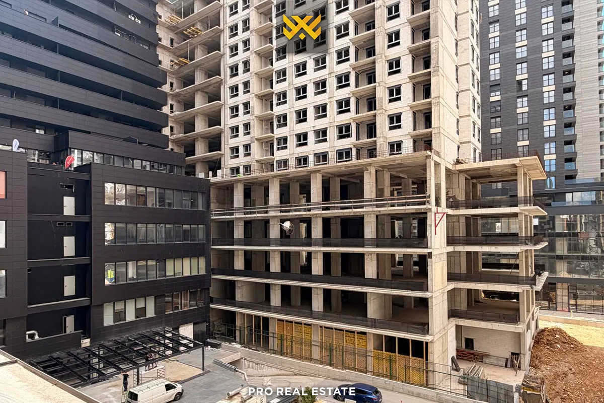 Banesë / Zyrë 150m² + 130m² me #QIRA në Lakrishtë