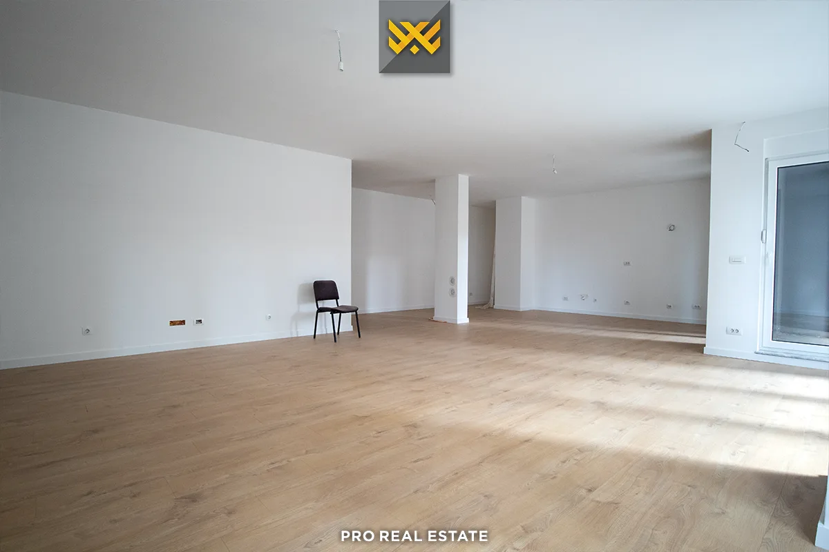 Banesë / Zyrë 150m² + 130m² me #QIRA në Lakrishtë