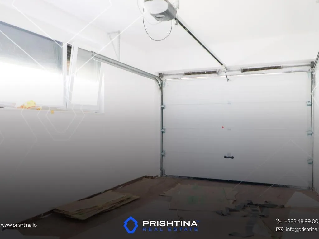 Shtëpi me qira 364m² në Priam Village