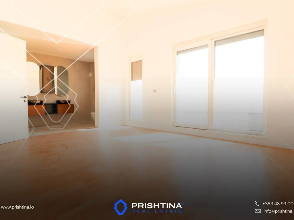 Shtëpi me qira 364m² në Priam Village