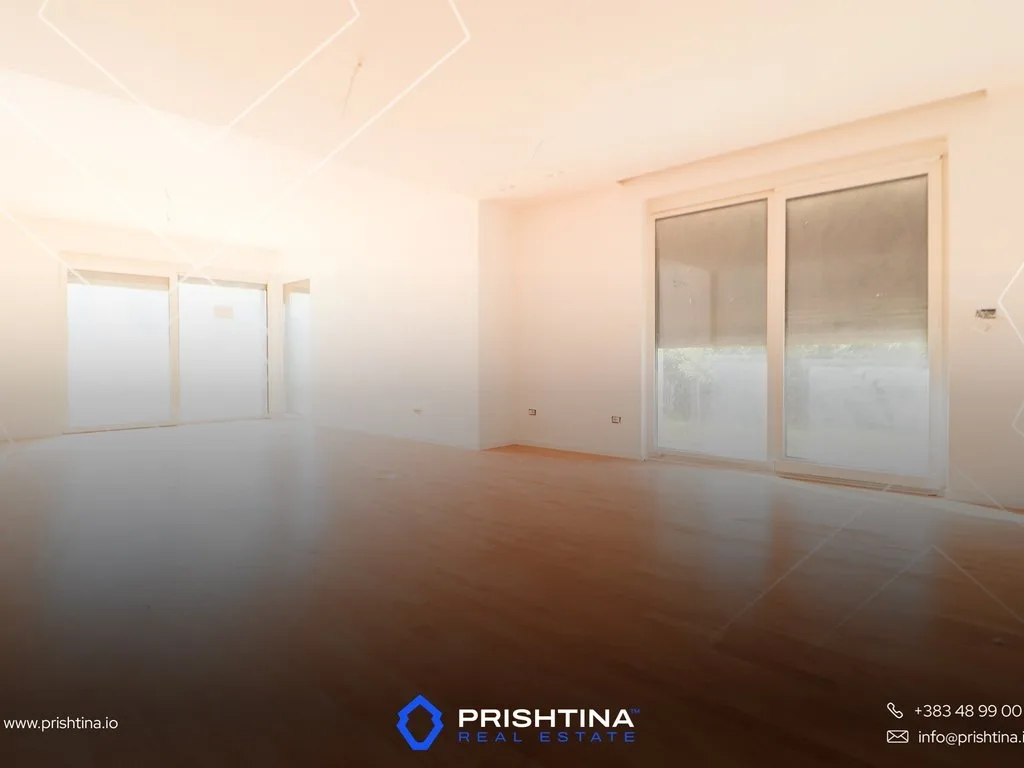 Shtëpi me qira 364m² në Priam Village